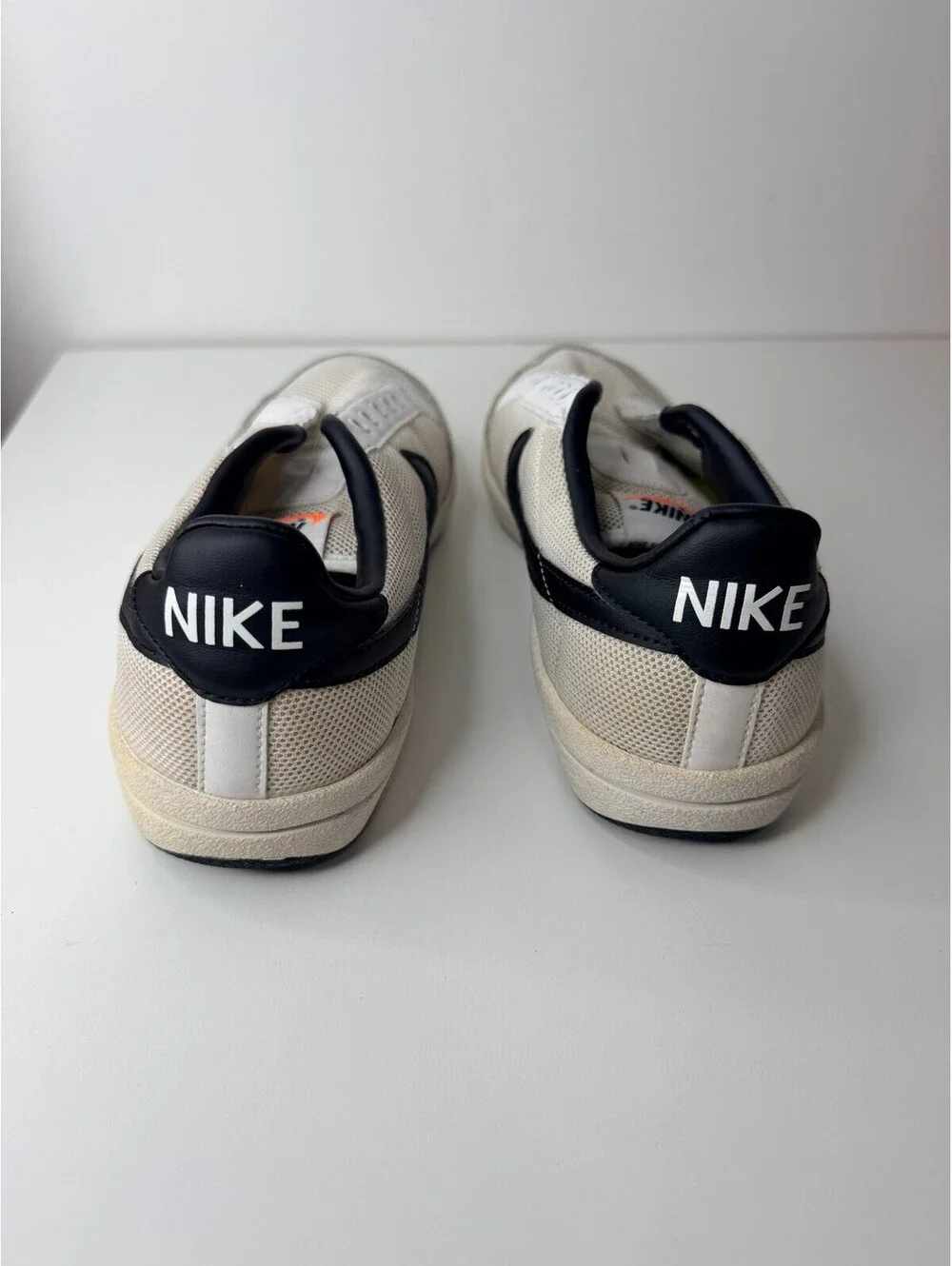 Nike Meadow '16 Low Top Sneakers size 8.5